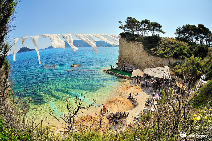 Zakynthos. Miniaturowa plaża na Agios Sostis. - foto: wnieznane.pl