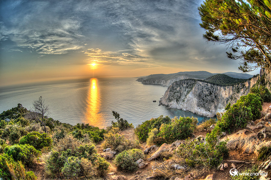 Zakynthos. Zachód słońca w Keri. - foto: wnieznane.pl