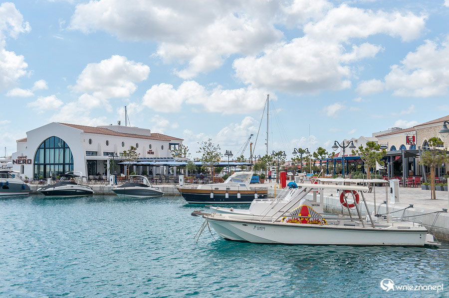 Cypr latem. Marina w Limassol.  - foto: wnieznane.pl