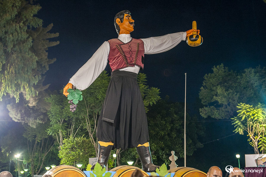 Cypr latem. Witamy na Festiwalu Wina w Limassol! - foto: wnieznane.pl