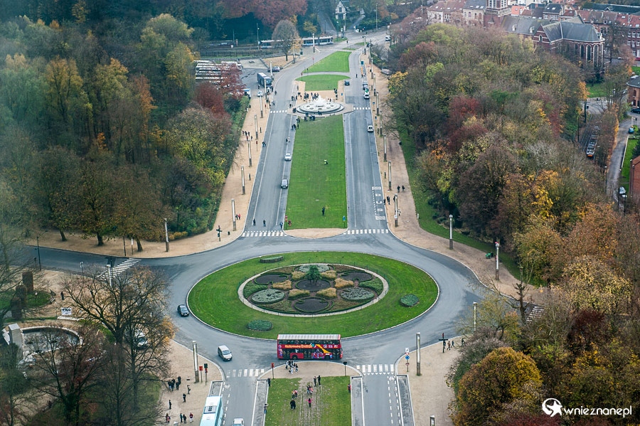Bruksela. Widok z Atomium na okoliczne parki. - foto: wnieznane.pl