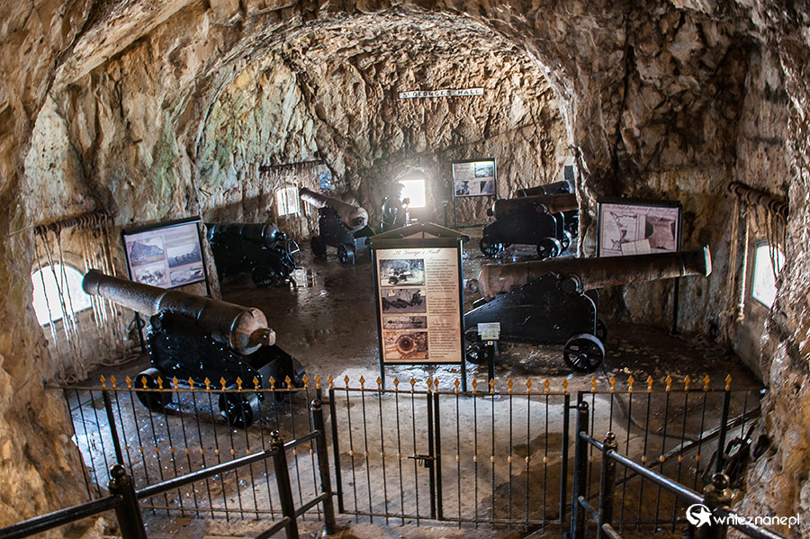 Gibraltar. Ekspozycja w Great Siege Tunnels. - foto: wnieznane.pl