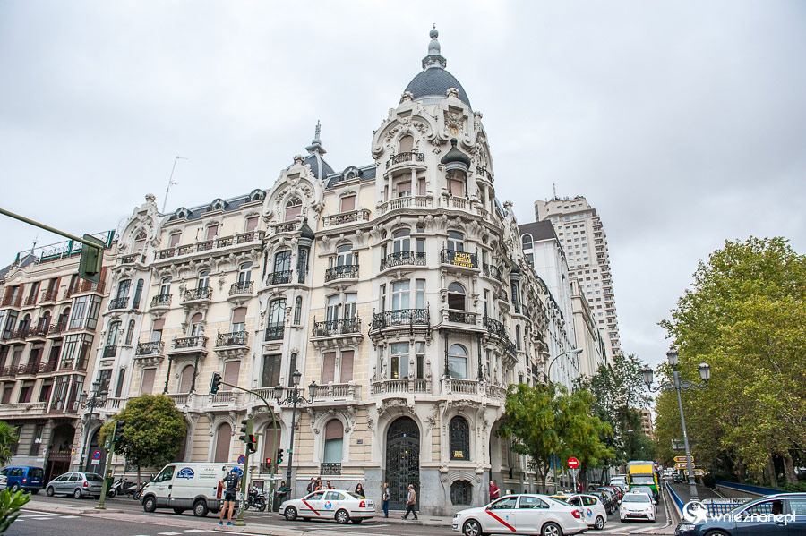 Madryt. W centrum miasta. - foto: wnieznane.pl