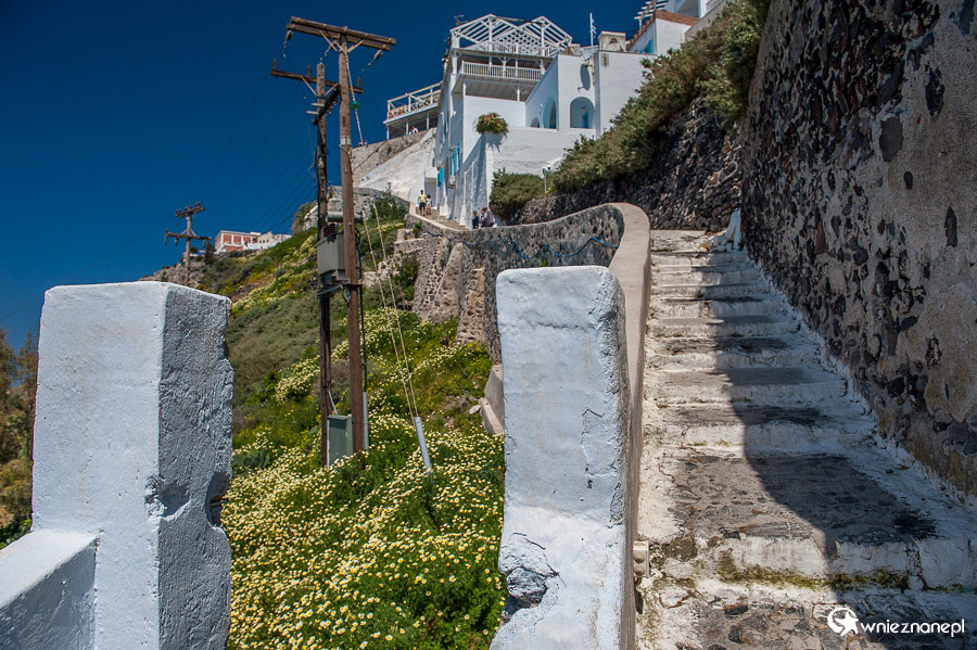 Santorini. Spacer po Firostefani. - foto: wnieznane.pl