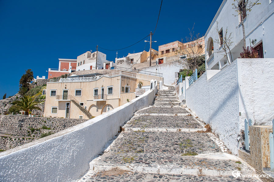 Santorini. Spacer po Firostefani. - foto: wnieznane.pl