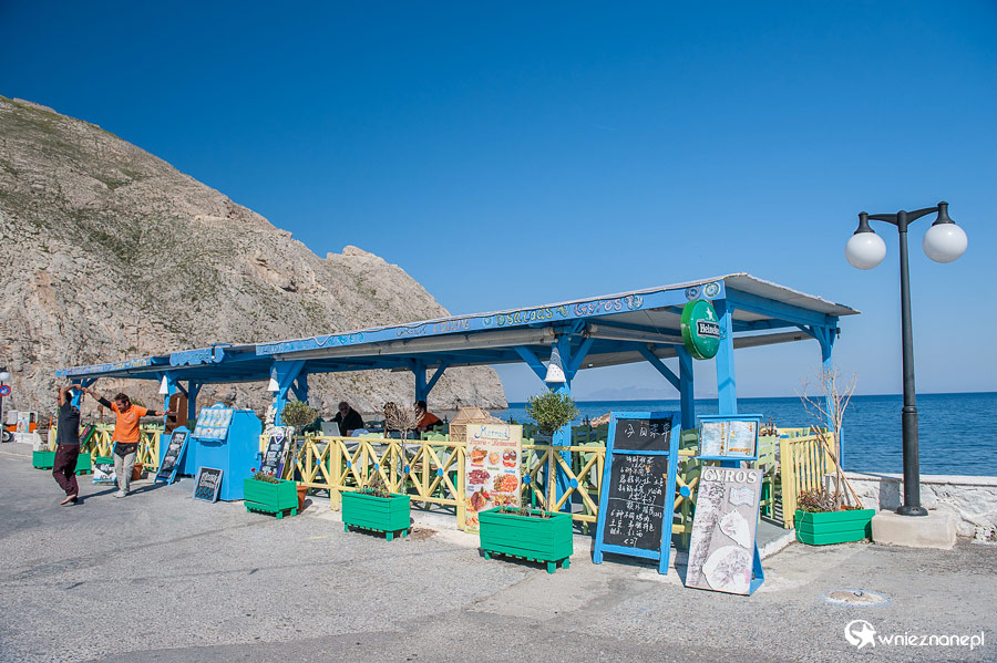Santorini. Tawerna w miejscowości Perissa. - foto: wnieznane.pl