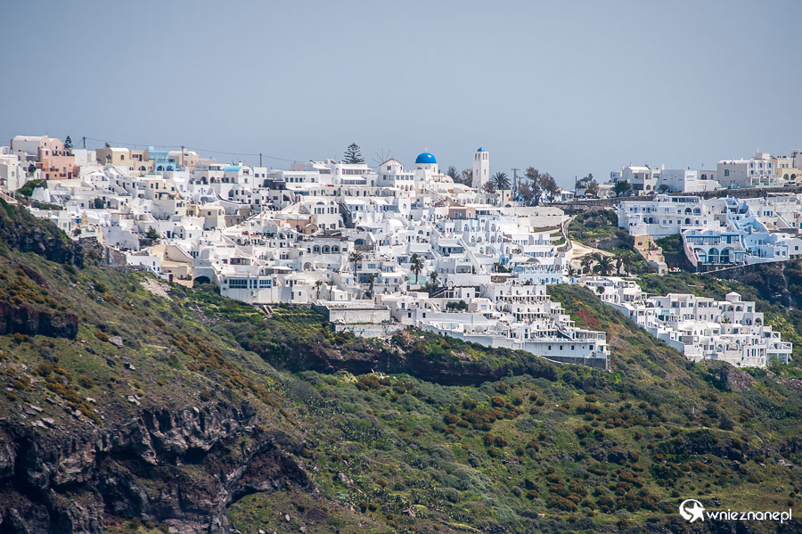 Santorini. Widok z Imerovigli w stronę Firy. - foto: wnieznane.pl