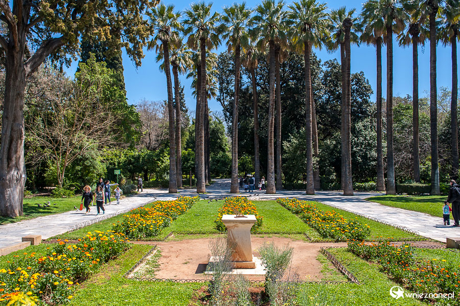 Ateny. Jeden z miejskich parków. - foto: wnieznane.pl