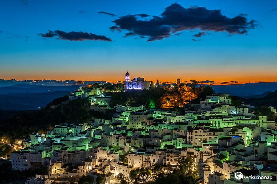 Andaluzja. Piękny zachód słońca w Casares. - foto: wnieznane.pl