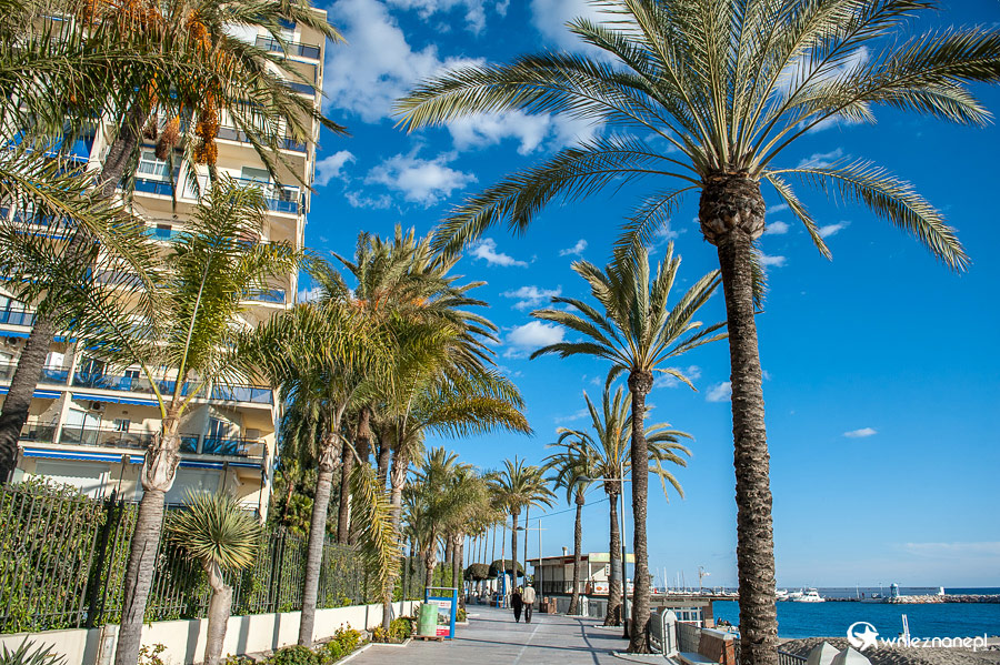 Andaluzja. Promenada w Marbelli. - foto: wnieznane.pl
