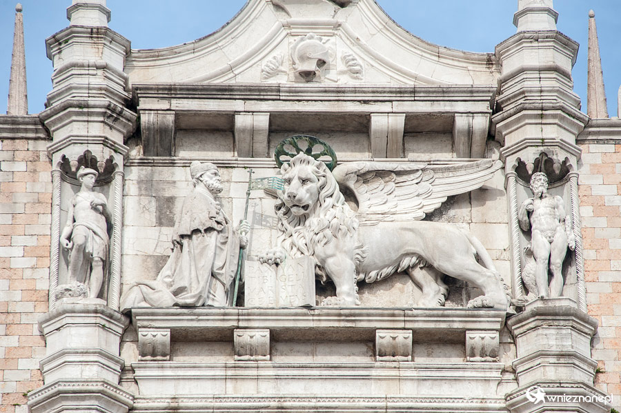 Wenecja. Wenecki lew. - foto: wnieznane.pl