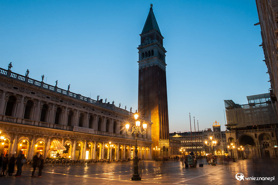 Wenecja. Piazza San Marco o zachodzie słońca. - foto: wnieznane.pl