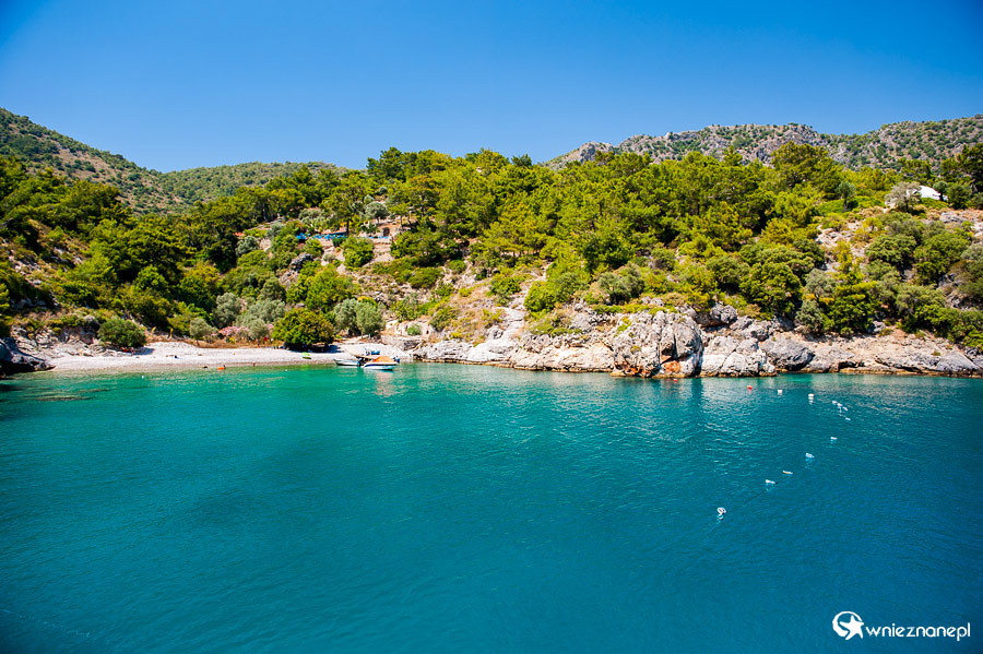 Rejs statkiem w okolicy Oludeniz. - foto: wnieznane.pl Rejs statkiem w okolicy Oludeniz. - foto: wnieznane.pl