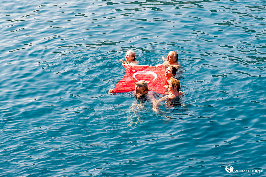 Rejs statkiem w okolicy Oludeniz. - foto: wnieznane.pl