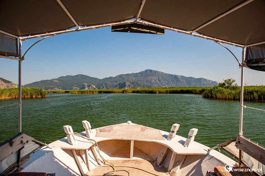 Rejs po rzece Dalyan. - foto: wnieznane.pl