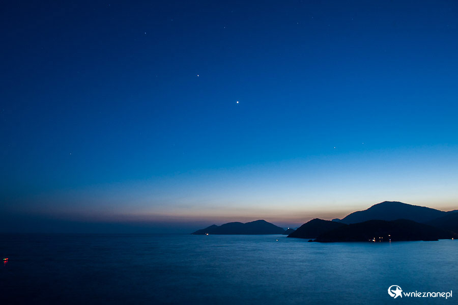 Oludeniz. Gwiazdy nad Morzem Śródziemnym. - foto: wnieznane.pl