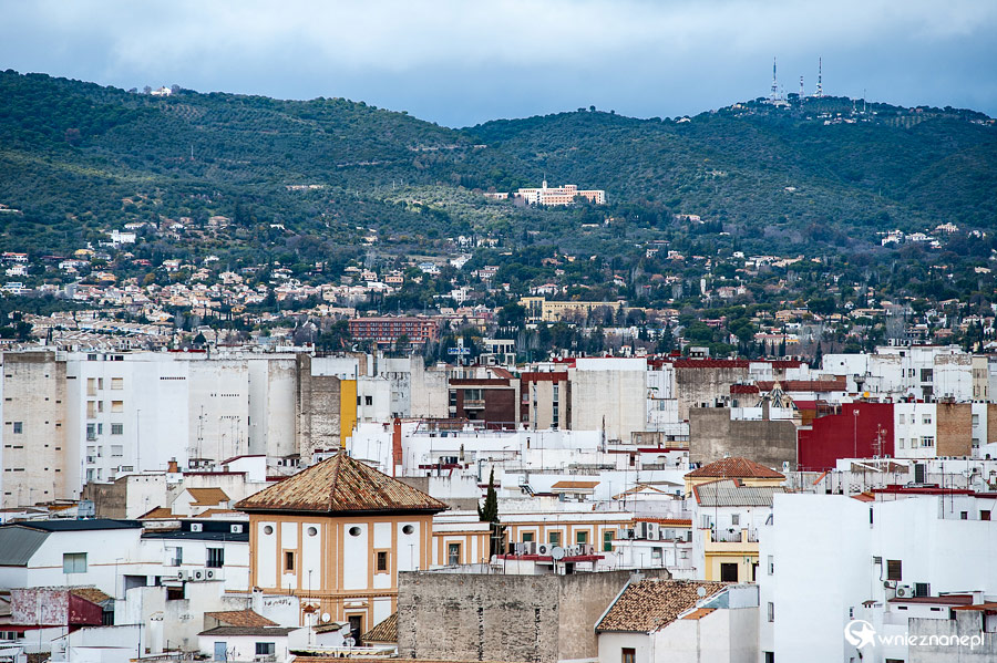 Kordoba. Panorama miasta z wieży katedralnej. - foto: wnieznane.pl