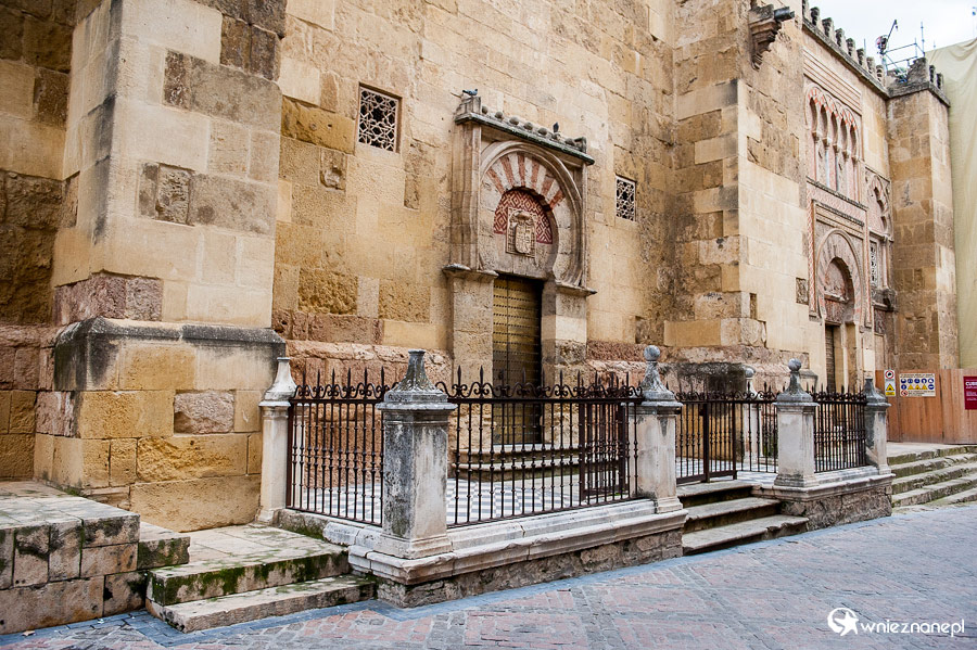 Kordoba. Mezquita, czyli katedra. - foto: wnieznane.pl Kordoba. Mezquita, czyli katedra. - foto: wnieznane.pl
