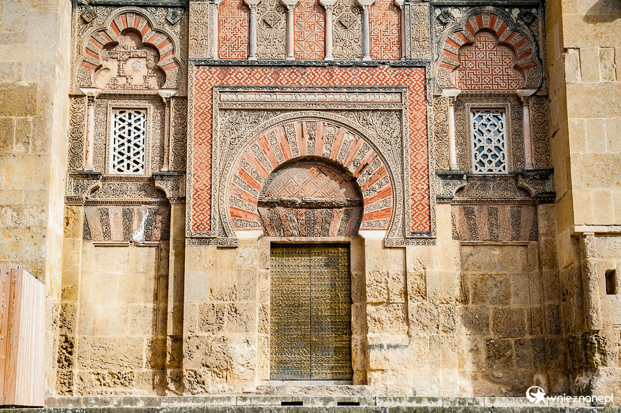 Kordoba. Mezquita, czyli katedra. - foto: wnieznane.pl