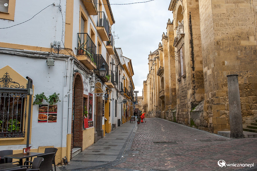 Kordoba. W dzielnicy Juderia. - foto: wnieznane.pl