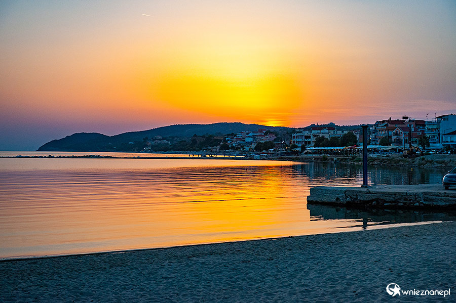 Thassos. Zachód słońca w Limenarii. - foto: wnieznane.pl Thassos. Zachód słońca w Limenarii. - foto: wnieznane.pl