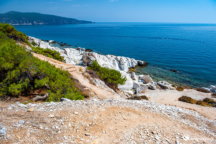 Thassos. Dawna kopalnia marmuru w Aliki. - foto: wnieznane.pl Thassos. Dawna kopalnia marmuru w Aliki. - foto: wnieznane.pl