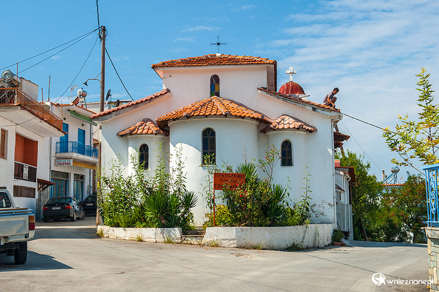 Thassos. Kościółek w Skala Maries. - foto: wnieznane.pl