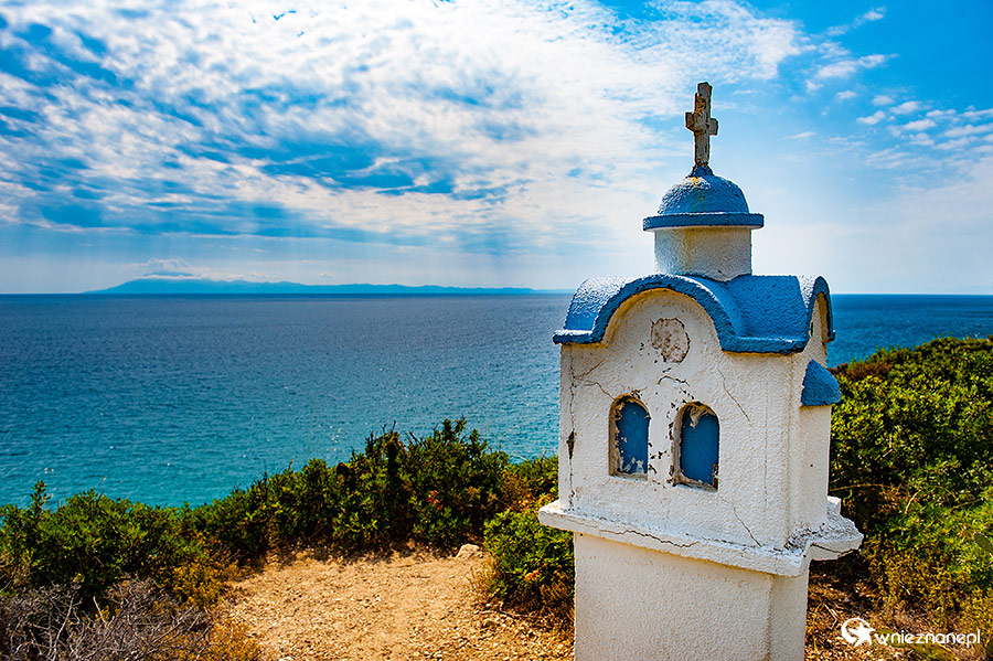 Thassos. Kapliczka niedaleko wsi Limenaria. - foto: wnieznane.pl Thassos. Kapliczka niedaleko wsi Limenaria. - foto: wnieznane.pl