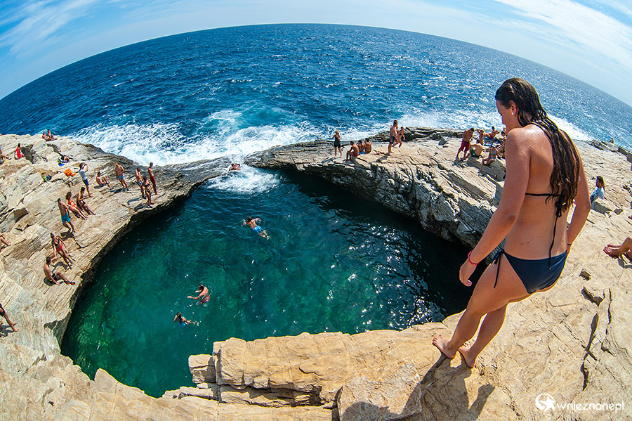 Thassos. Giola - naturalny morski basen. - foto: wnieznane.pl