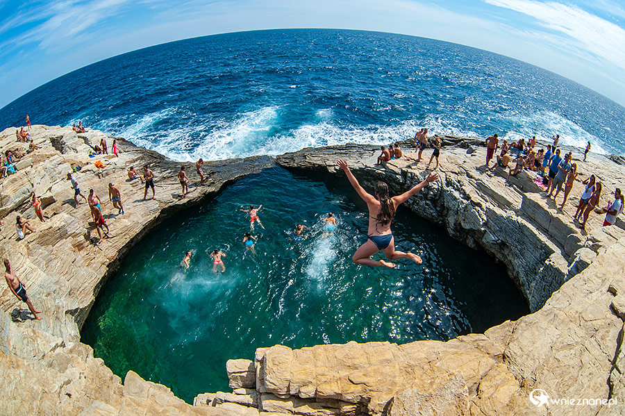 Thassos. Giola - naturalny morski basen. - foto: wnieznane.pl