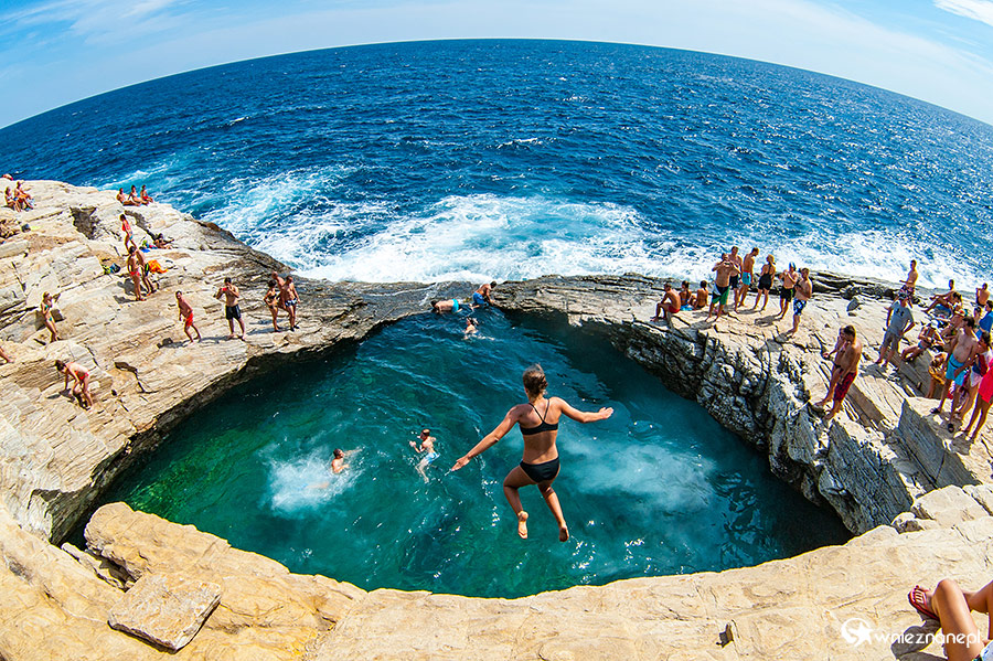 Thassos. Giola - naturalny morski basen. - foto: wnieznane.pl
