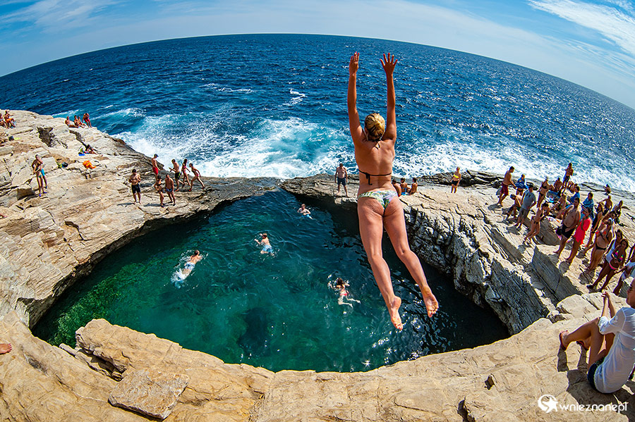 Thassos. Giola - naturalny morski basen. - foto: wnieznane.pl Thassos. Giola - naturalny morski basen. - foto: wnieznane.pl