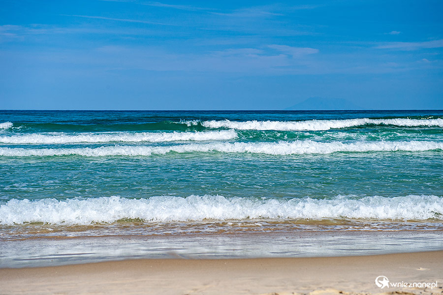 Thassos. Wzburzone morze przy Golden Beach. - foto: wnieznane.pl Thassos. Wzburzone morze przy Golden Beach. - foto: wnieznane.pl