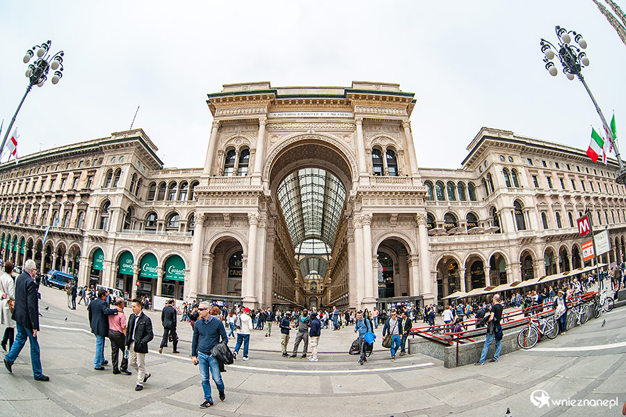 Mediolan. Wejście do Gallerii Vittorio Emanuele II. - foto: wnieznane.pl Mediolan. Wejście do Gallerii Vittorio Emanuele II. - foto: wnieznane.pl
