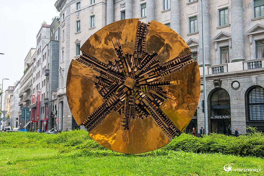 Mediolan. Gdzieś w centrum miasta. - foto: wnieznane.pl