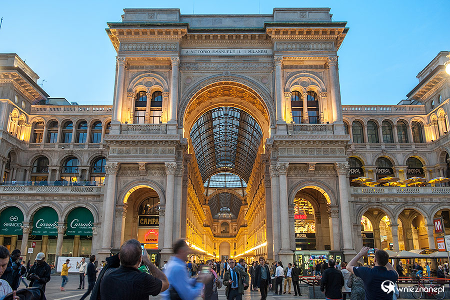 Mediolan. Wejście do Gallerii Vittorio Emanuele II. - foto: wnieznane.pl