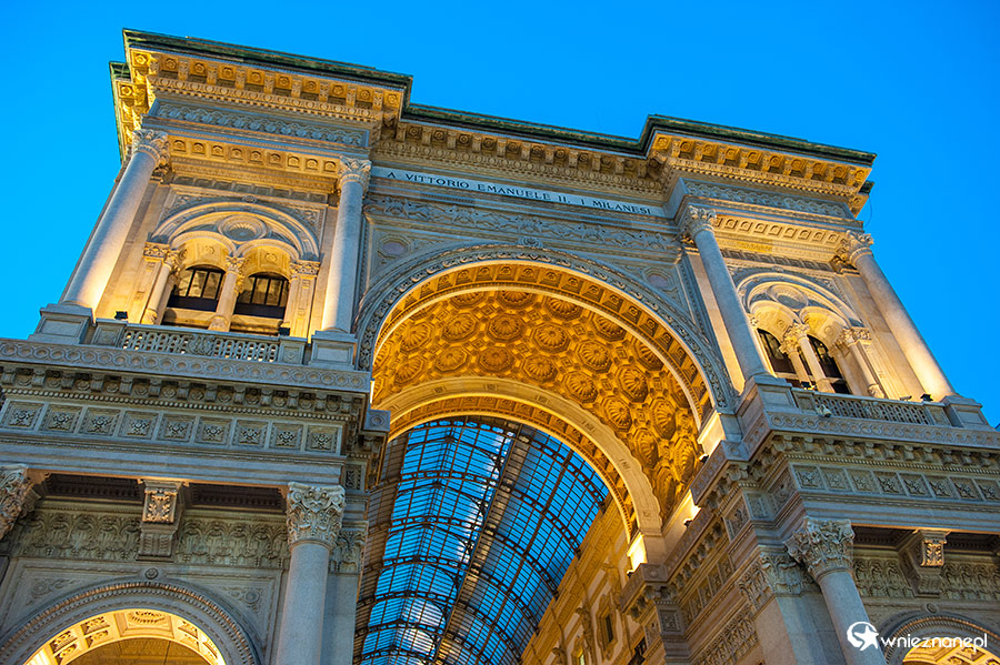 Mediolan. Wejście do Gallerii Vittorio Emanuele II. - foto: wnieznane.pl