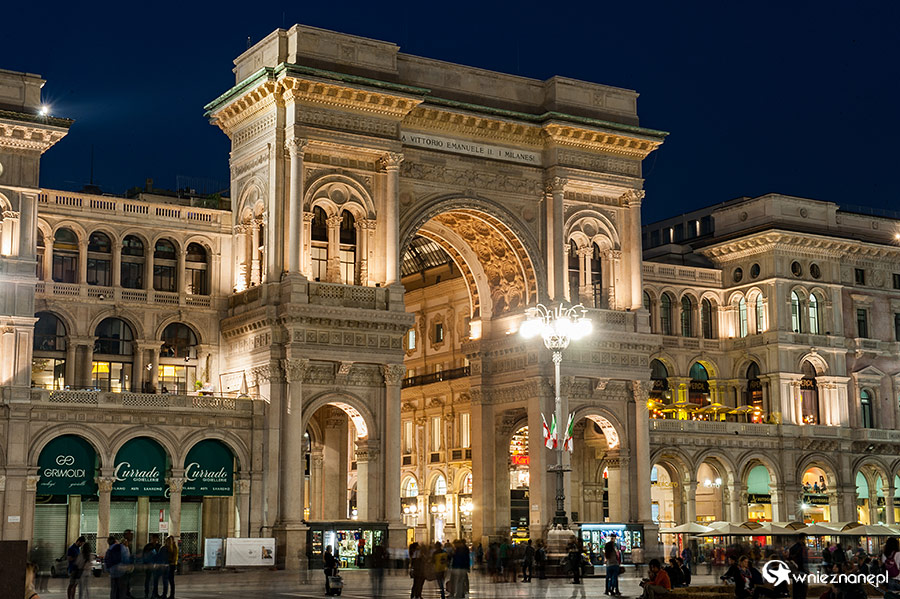 Mediolan. Wejście do Gallerii Vittorio Emanuele II. - foto: wnieznane.pl Mediolan. Wejście do Gallerii Vittorio Emanuele II. - foto: wnieznane.pl