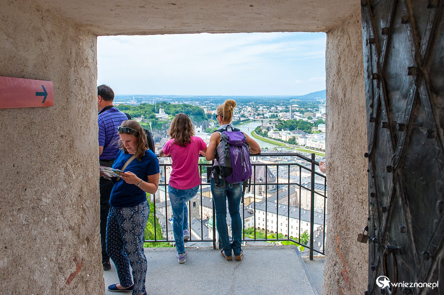 Salzburg. Widok na miasto z twierdzy Hohensalzburg. - foto: wnieznane.pl Salzburg. Widok na miasto z twierdzy Hohensalzburg. - foto: wnieznane.pl