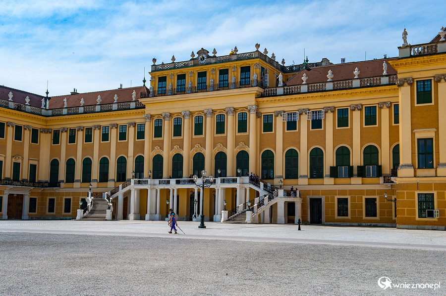 Wiedeń. Wspaniały pałac Schonbrunn. - foto: wnieznane.pl Wiedeń. Wspaniały pałac Schonbrunn. - foto: wnieznane.pl