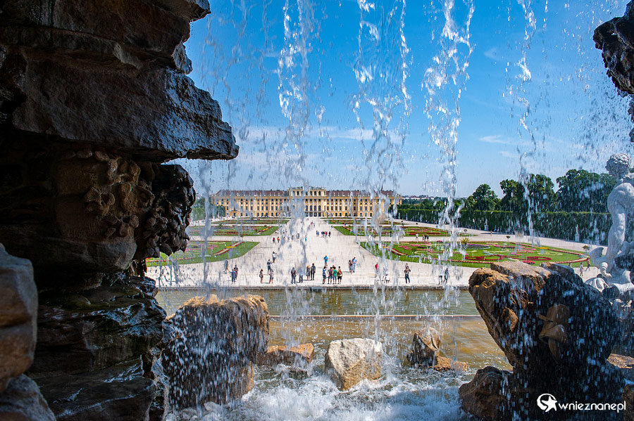 Wiedeń. Ogrody pałacowe Schonbrunn. - foto: wnieznane.pl Wiedeń. Ogrody pałacowe Schonbrunn. - foto: wnieznane.pl