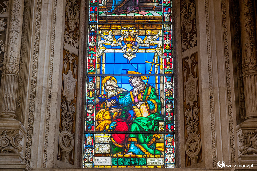 Florencja. Witraże w Kościele Santa Maria Novella. - foto: wnieznane.pl