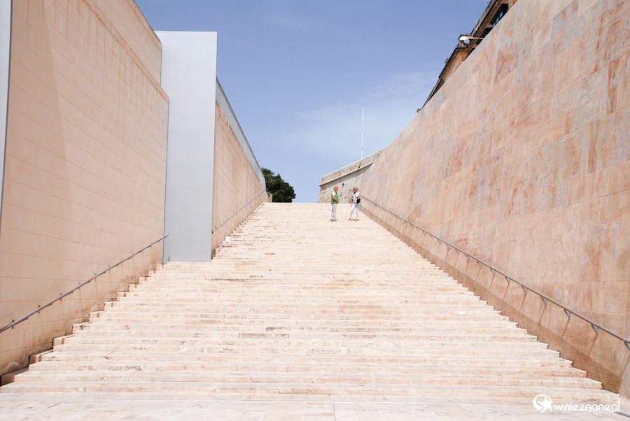 Malta. Valletta. - foto: wnieznane.pl