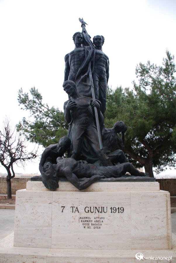 Malta. Valletta. - foto: wnieznane.pl