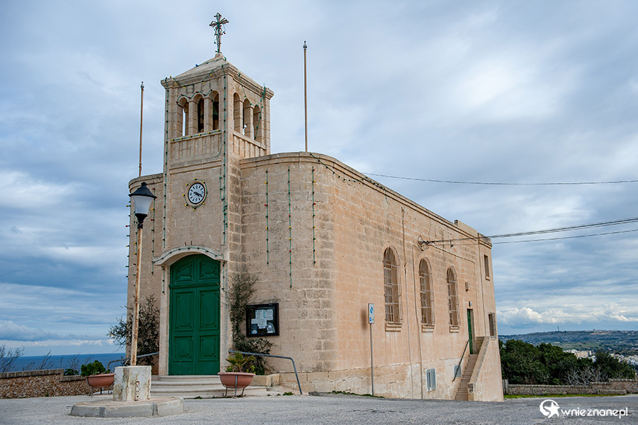 Malta. Kościół przy Pałacu Selmun niedaleko miejscowości Mellieha. - foto: wnieznane.pl
