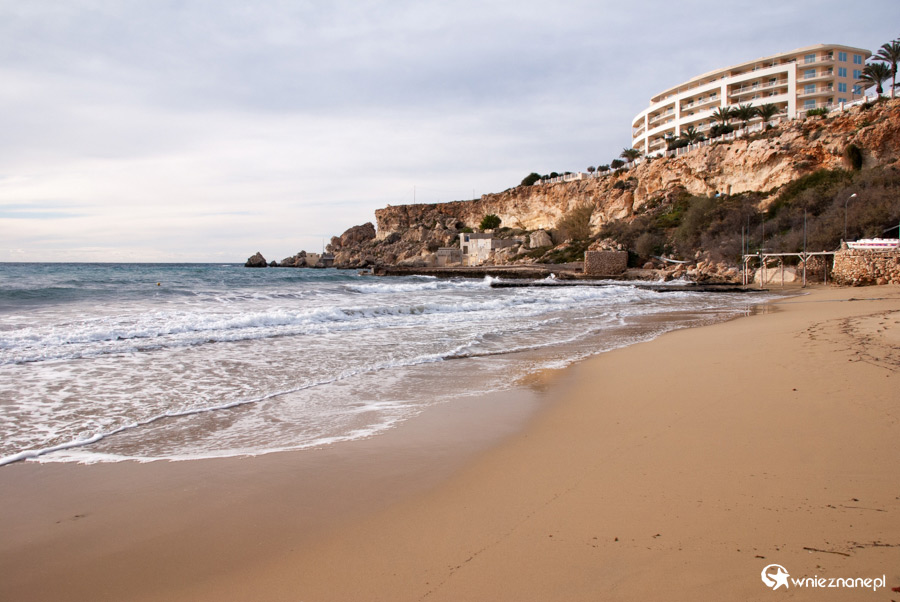 Malta. Golden Bay. - foto: wnieznane.pl