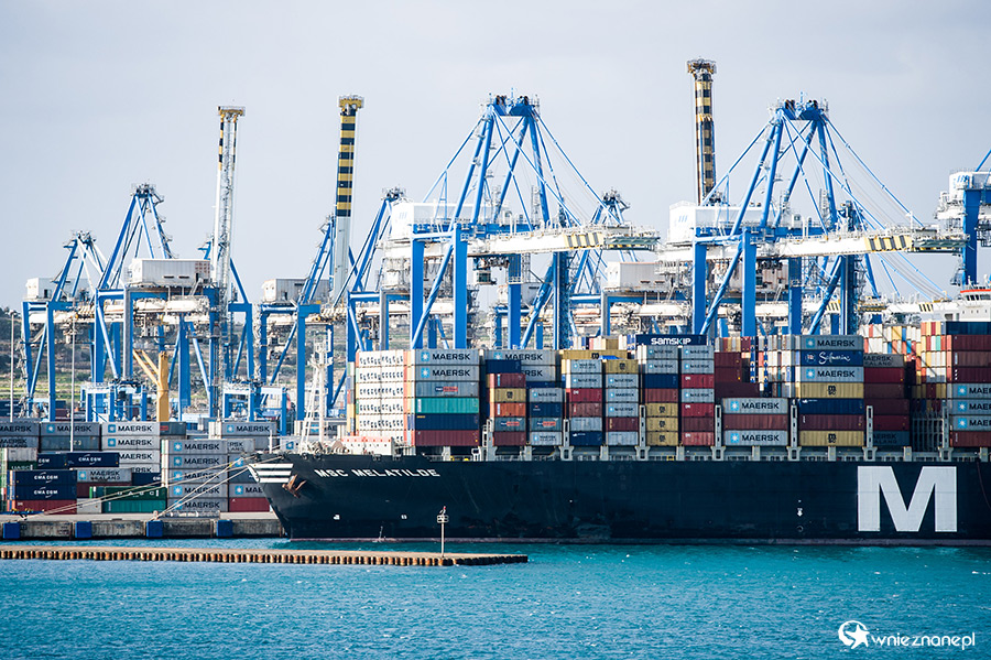 Malta. Port niedaleko fortu Delimara. - foto: wnieznane.pl Malta. Port niedaleko fortu Delimara. - foto: wnieznane.pl