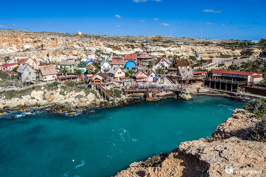 Malta. Widok na filmową wioskę Popeye Village. - foto: wnieznane.pl