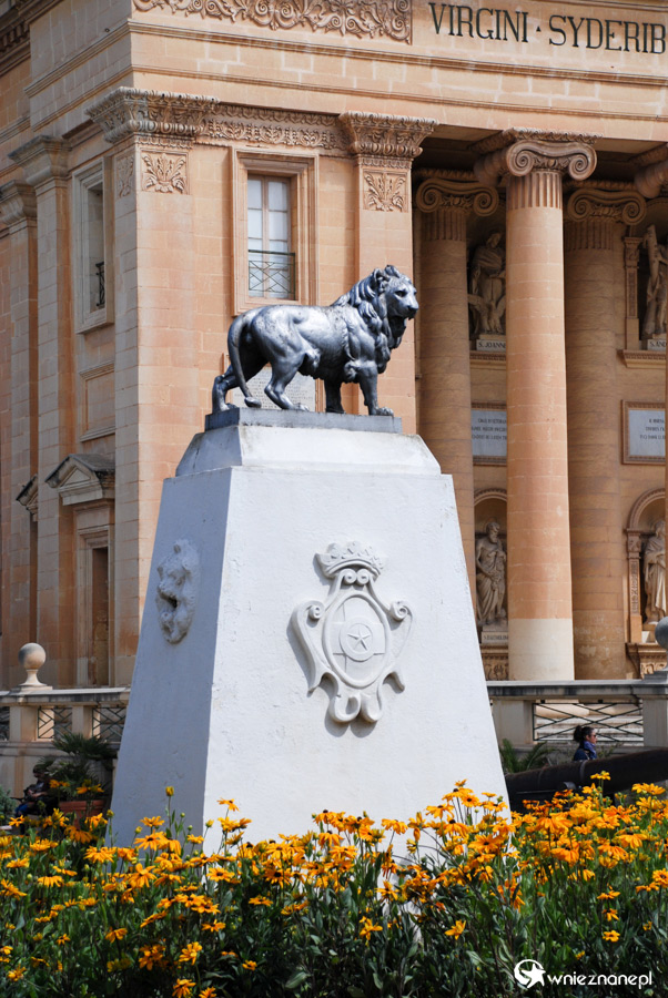 Malta. Mosta. - foto: wnieznane.pl