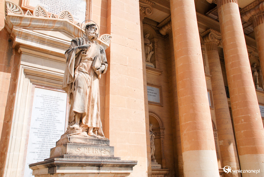 Malta. Mosta. - foto: wnieznane.pl